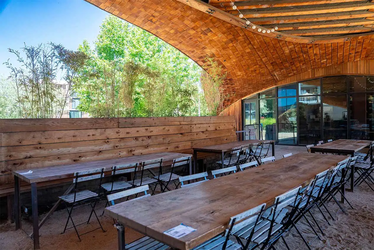 Fab 40s at Drake's: The Barn